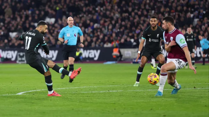 Salah stars as Liverpool hammer West Ham 5-0